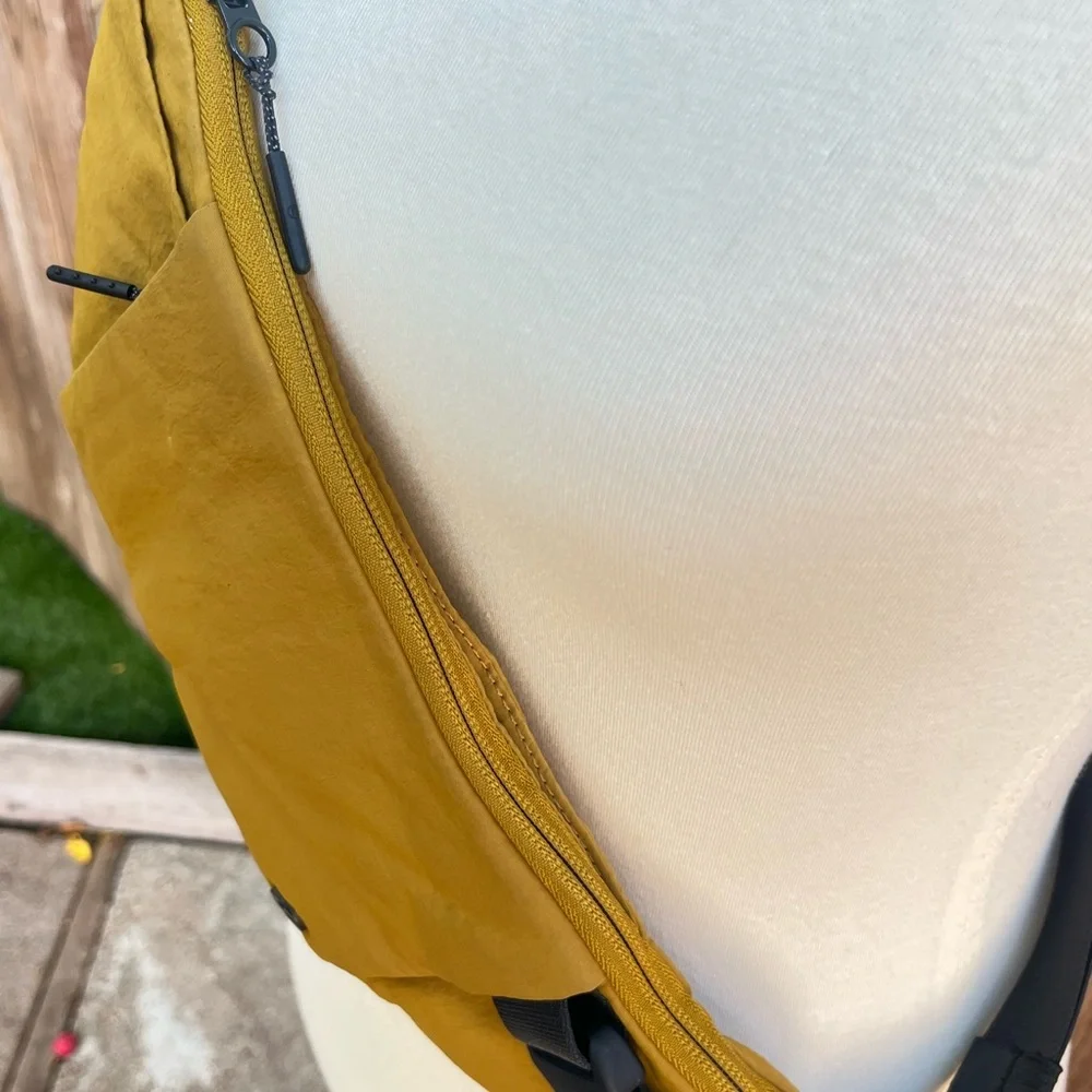 Everyday Mustard Crossbody Sling Bag